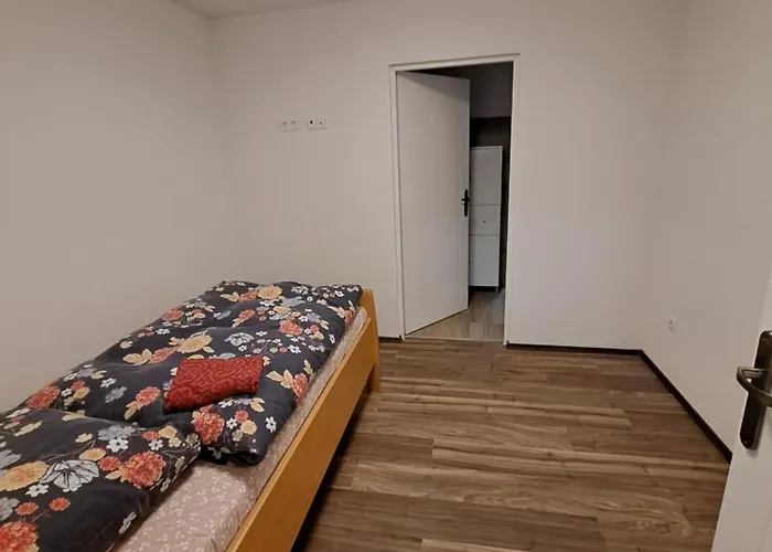 Avanzato 公寓 Neufra